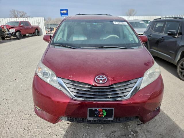 Toyota Sienna Xle Image 11