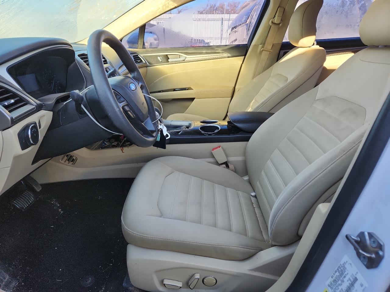 Ford Fusion Se Image 8