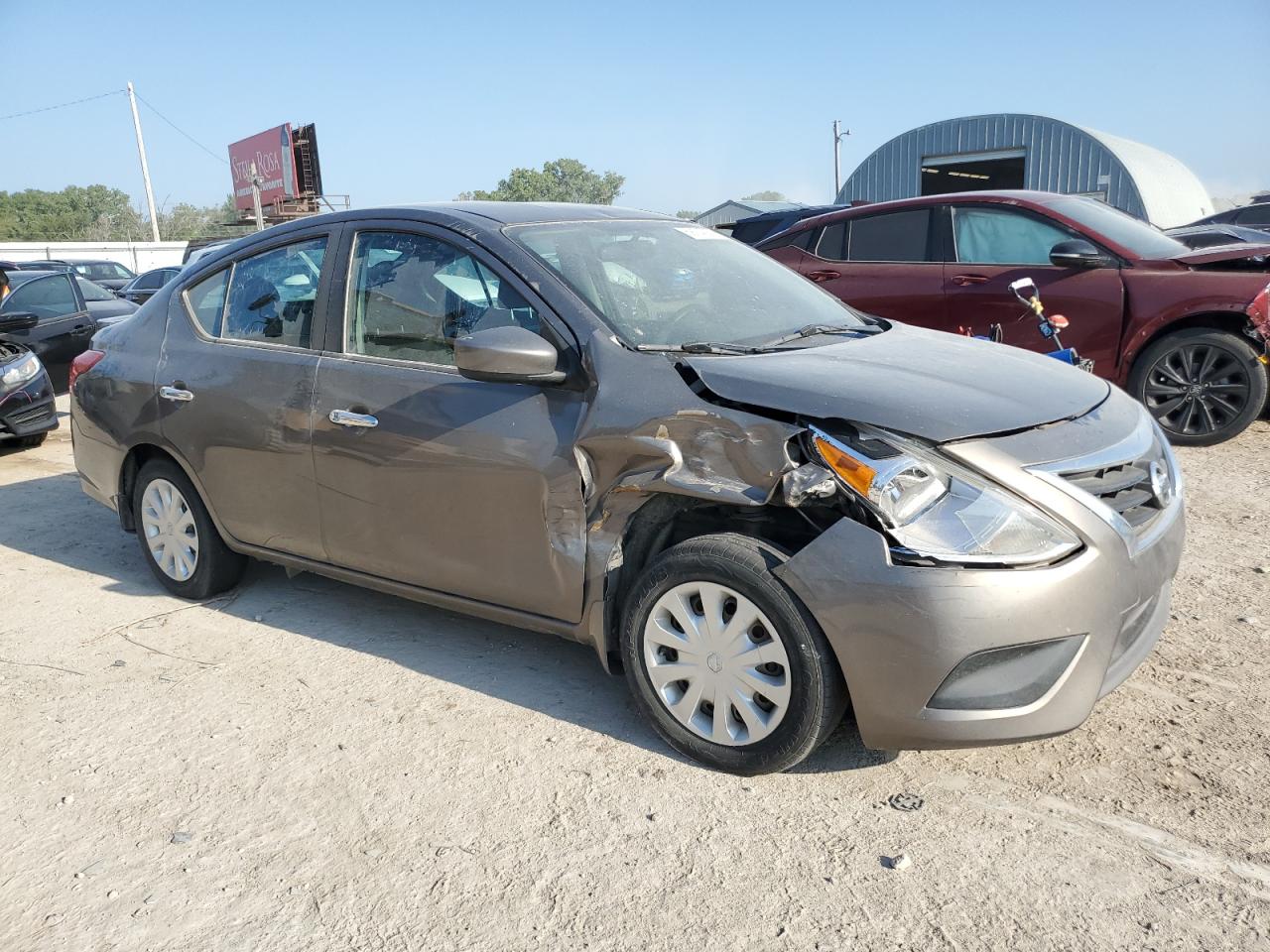 Nissan Versa S Image 3