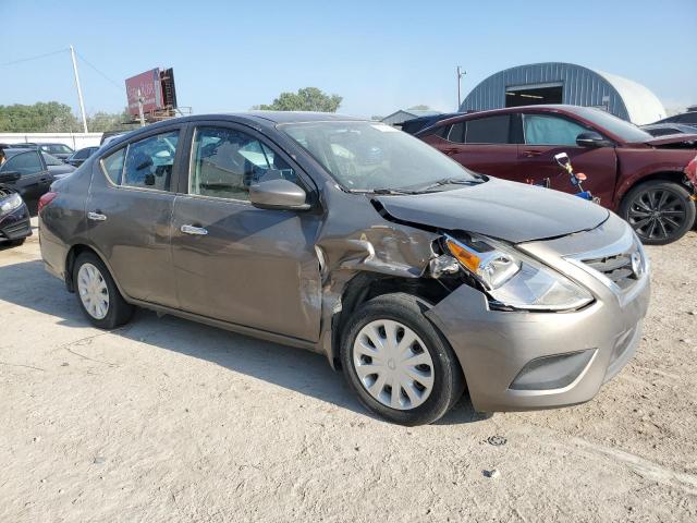 Nissan Versa S Image 3
