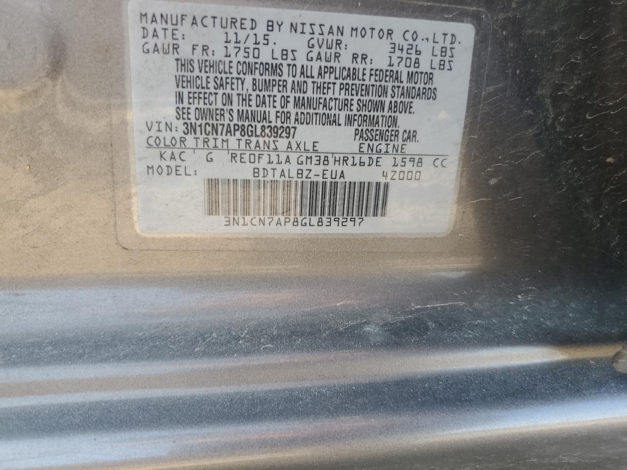 Nissan Versa S Image 7