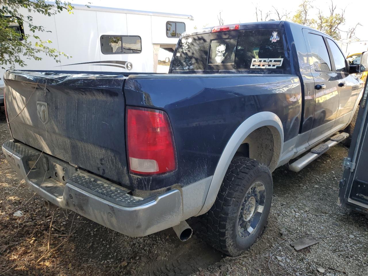 Dodge Ram 2500 Laramie Image 2