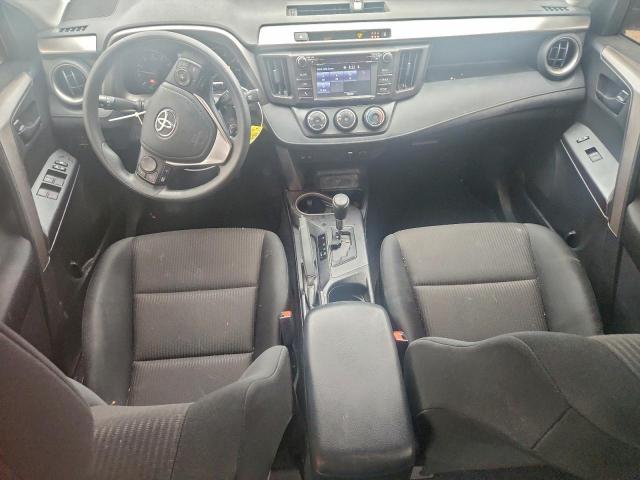 Toyota RAV4 Le Image 8