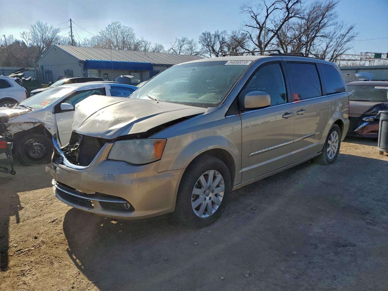 Chrysler Minivan Touring Image 1