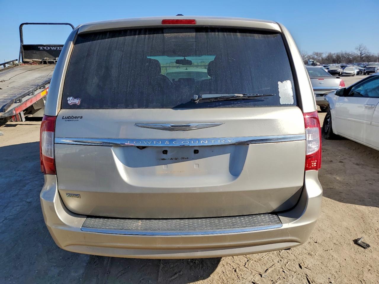 Chrysler Minivan Touring Image 4