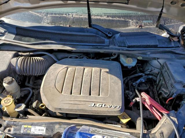 Chrysler Minivan Touring Image 8