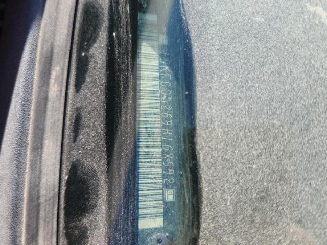 GMC Yukon Denali Image 12