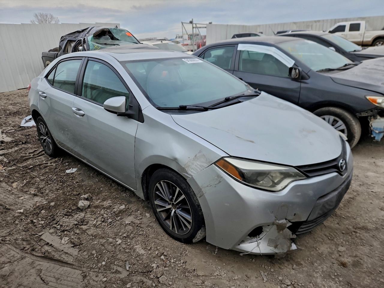 Toyota Corolla L Image 9