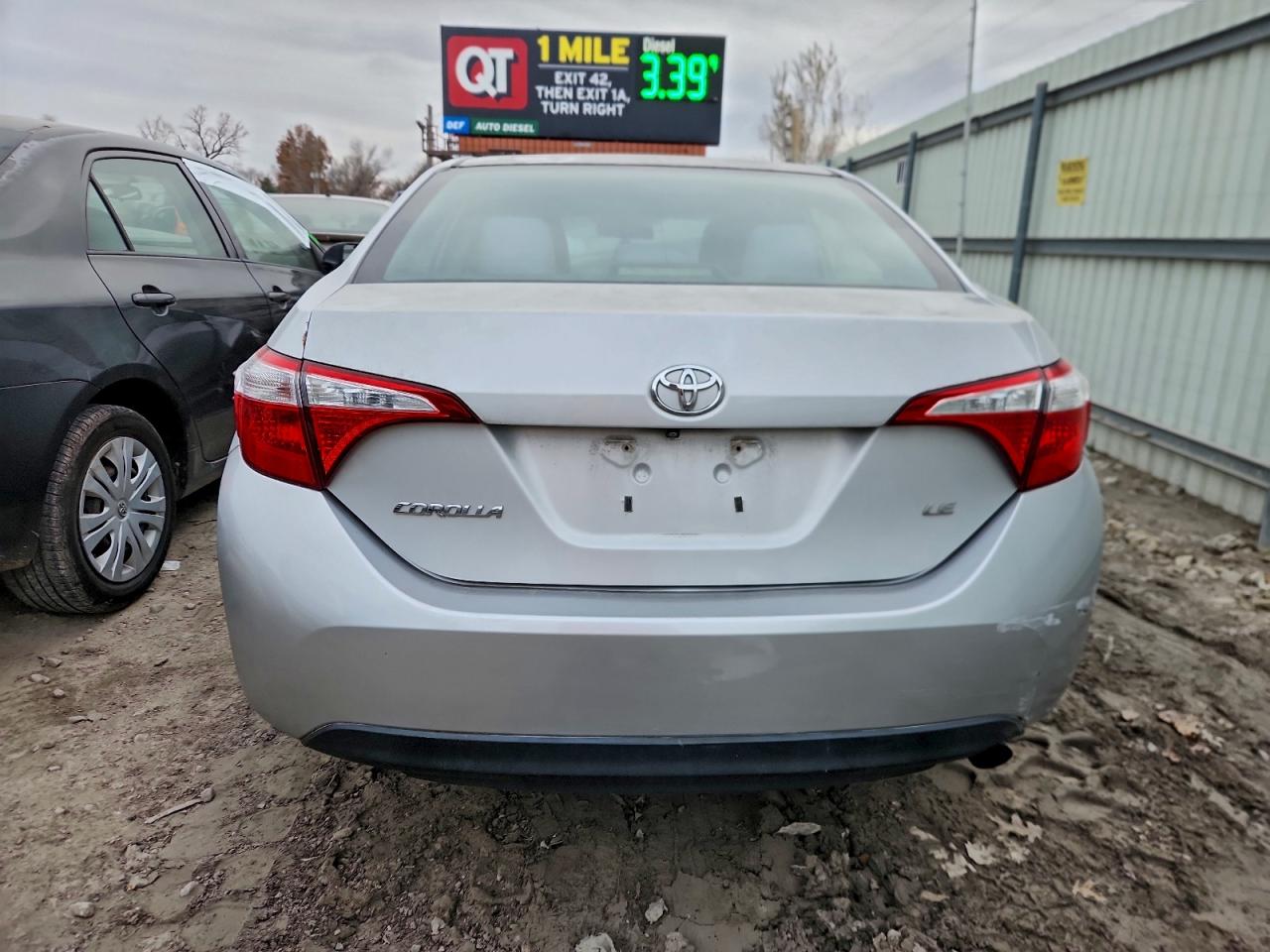 Toyota Corolla L Image 3