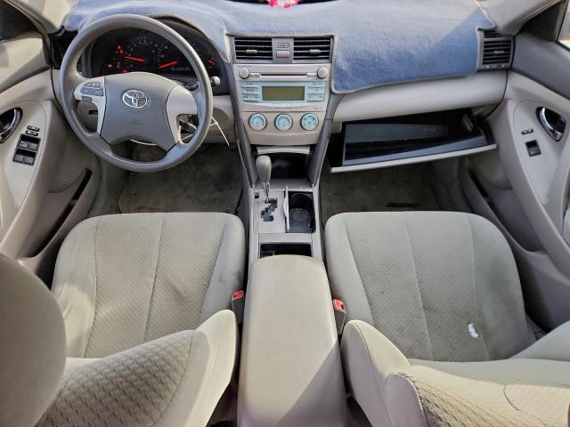 Toyota Camry Ce Image 2