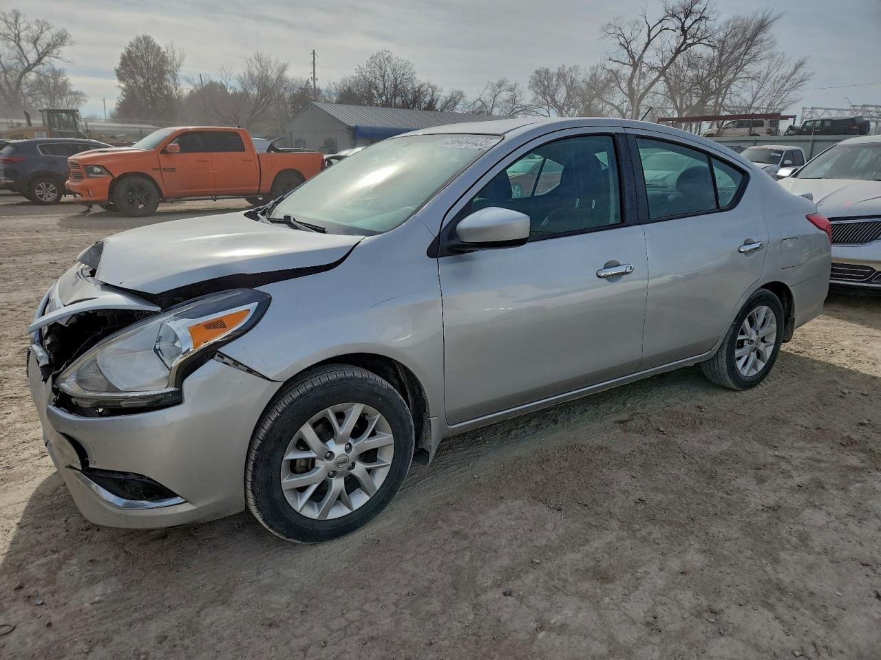 Nissan Versa S Image 1