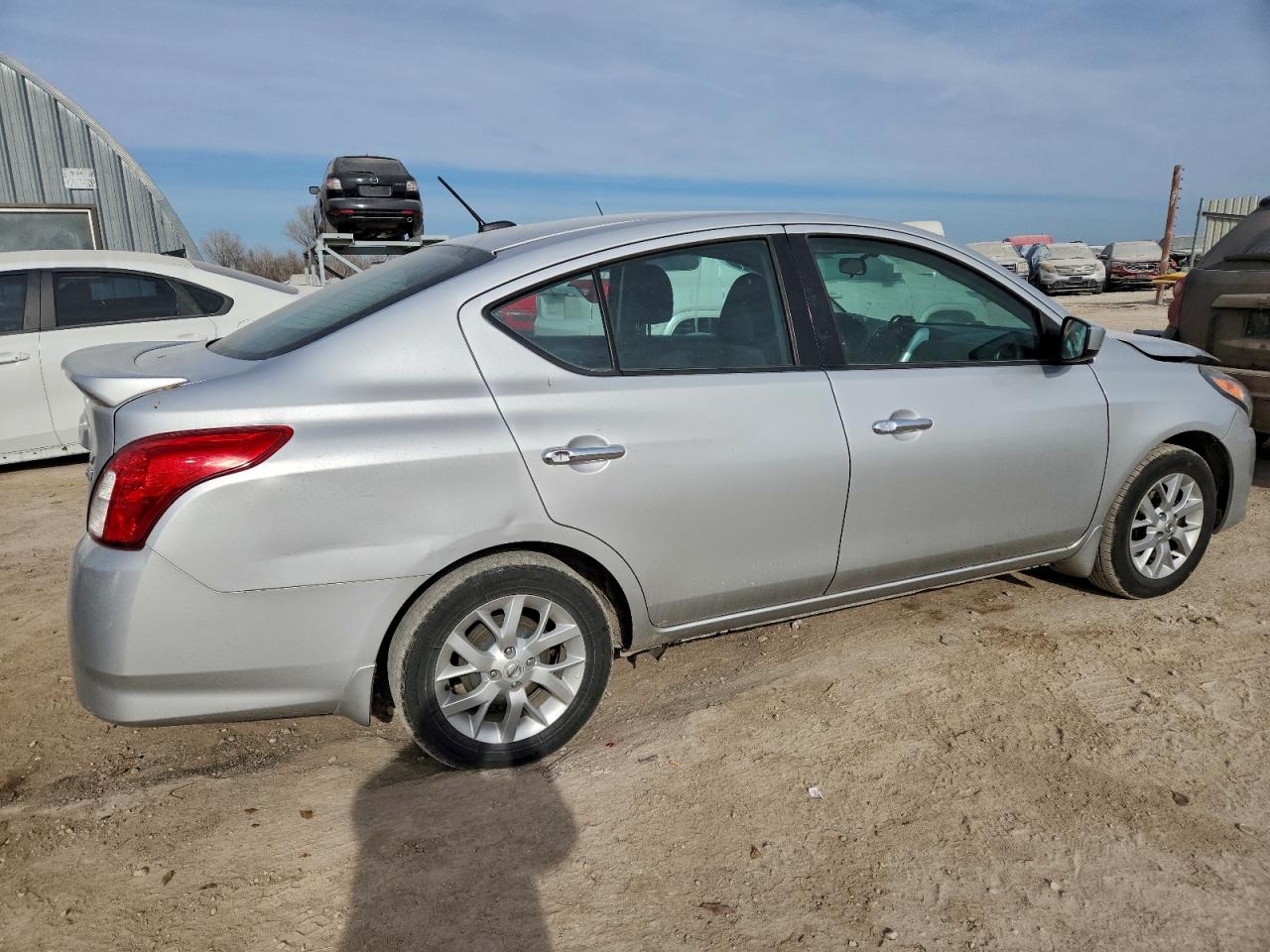 Nissan Versa S Image 9