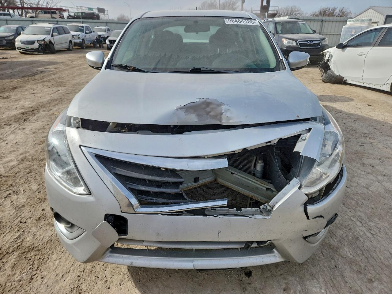 Nissan Versa S Image 2