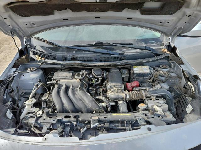 Nissan Versa S Image 5