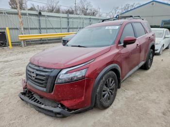  Salvage Nissan Pathfinder