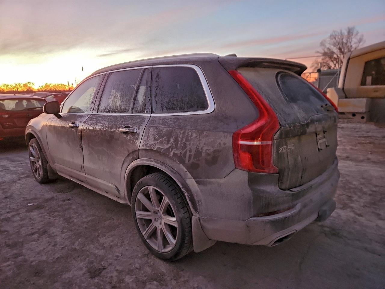 Volvo XC90 T6 Image 2