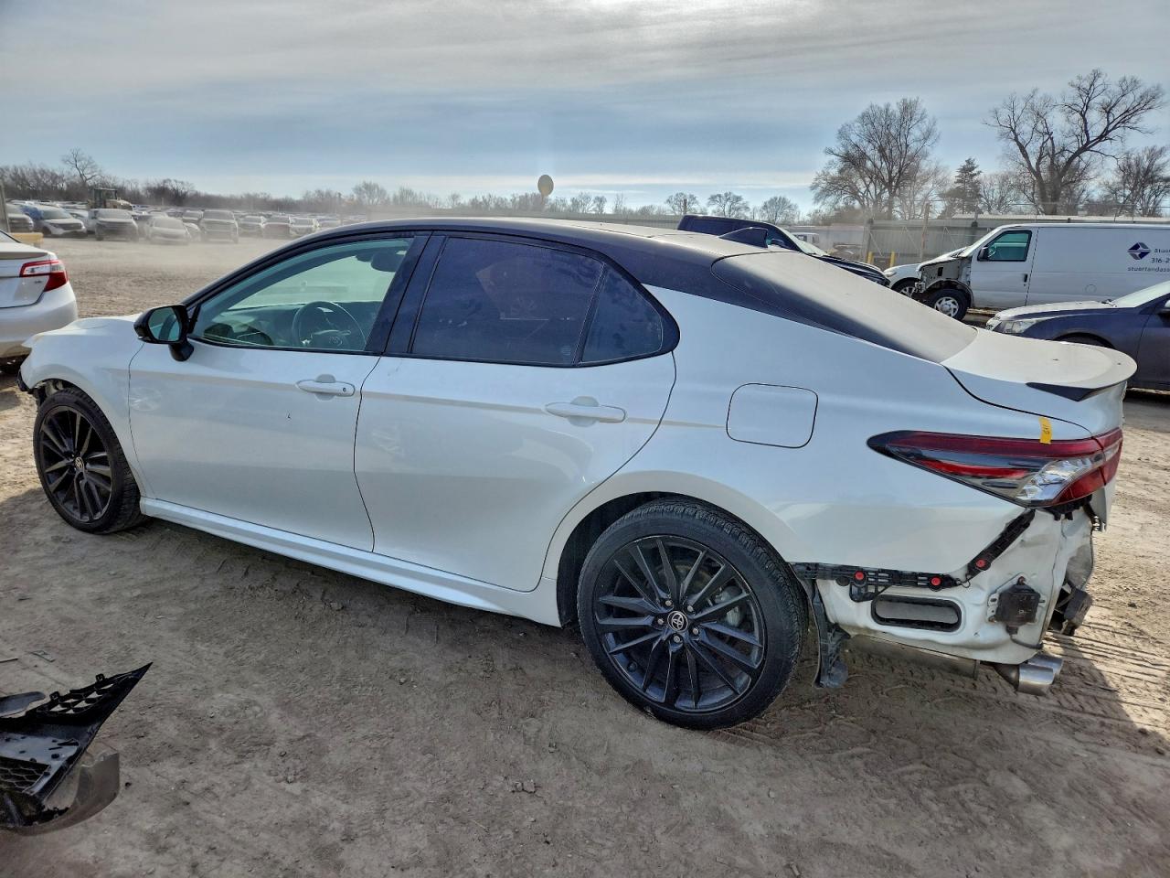 Toyota Camry Xse Image 12