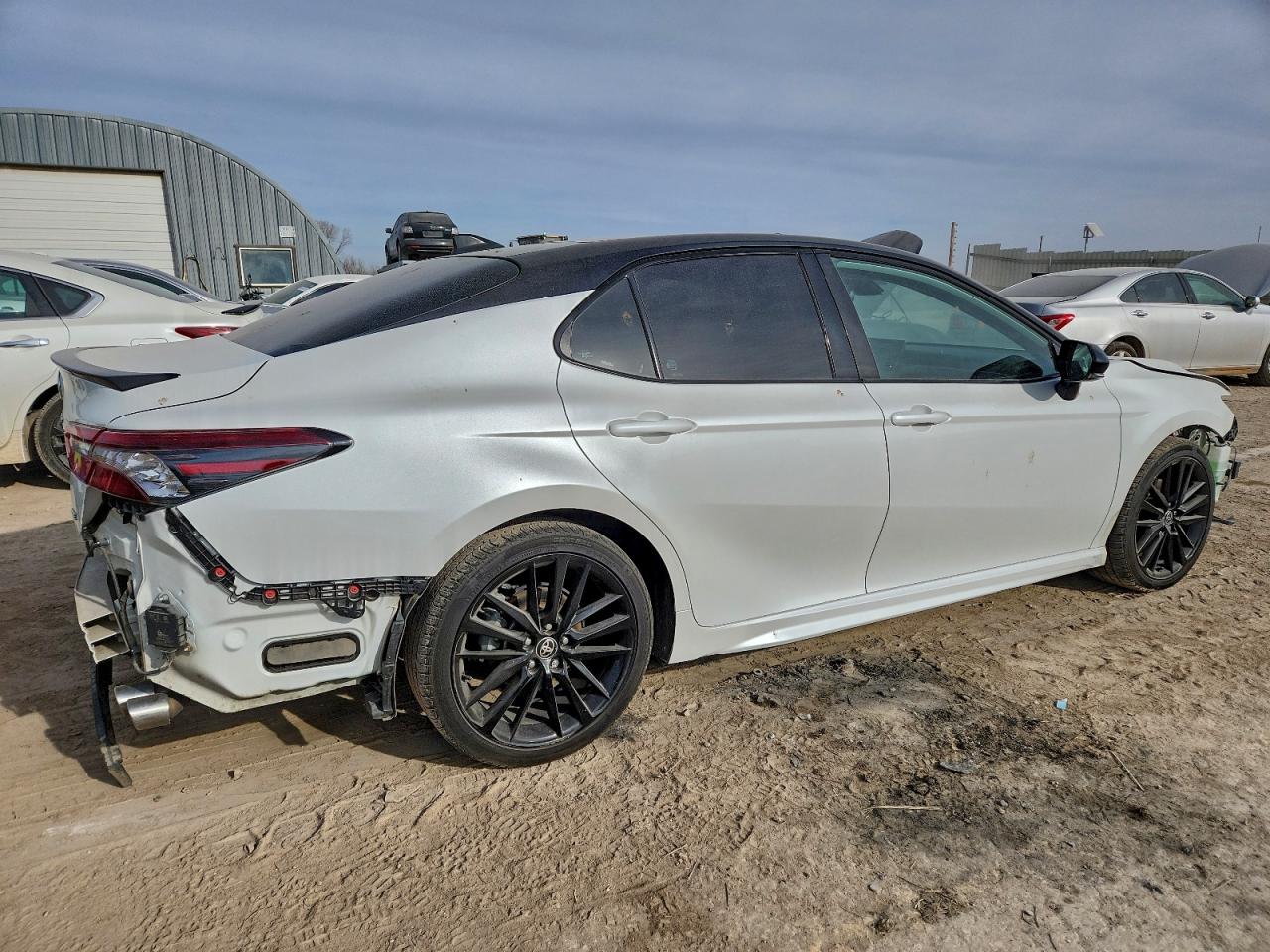 Toyota Camry Xse Image 2