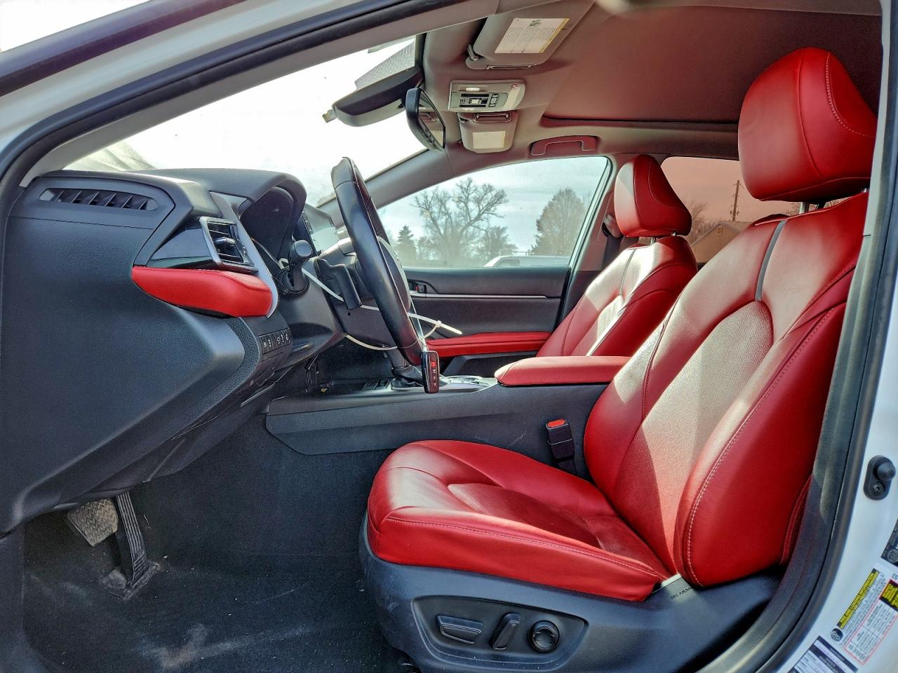 Toyota Camry Xse Image 8