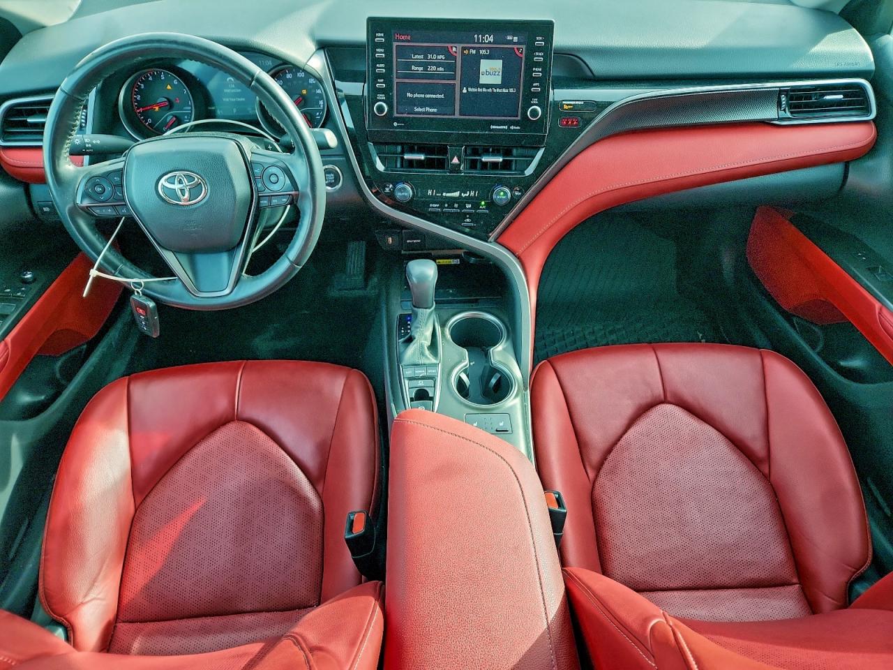 Toyota Camry Xse Image 11