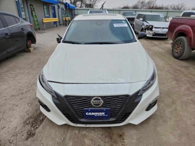 Nissan Altima Sl Image 10