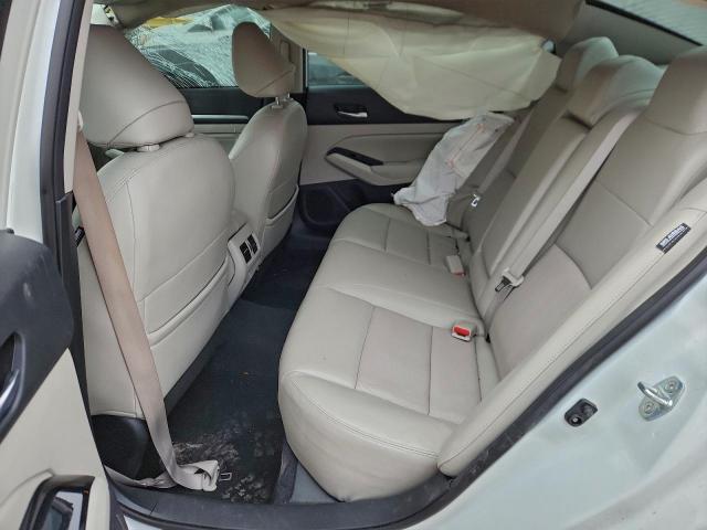 Nissan Altima Sl Image 9