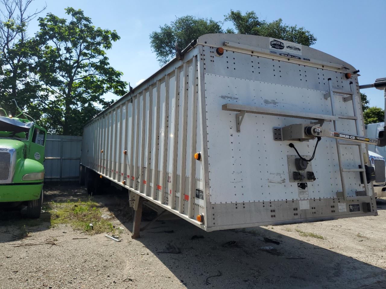 Cornhusker Grainopper Image 1