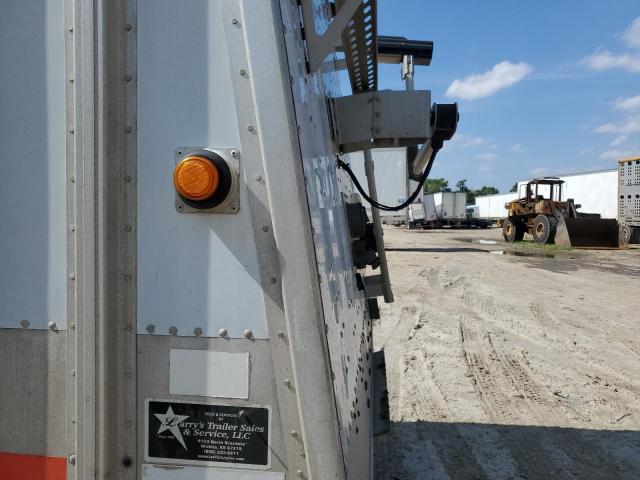 Cornhusker Grainopper Image 2