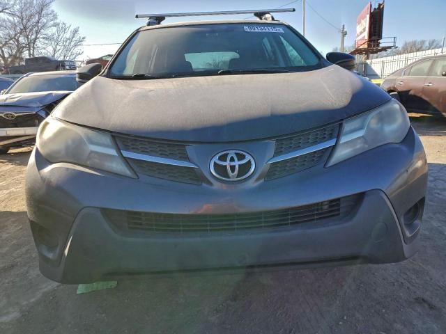 Toyota RAV4 Le Image 4