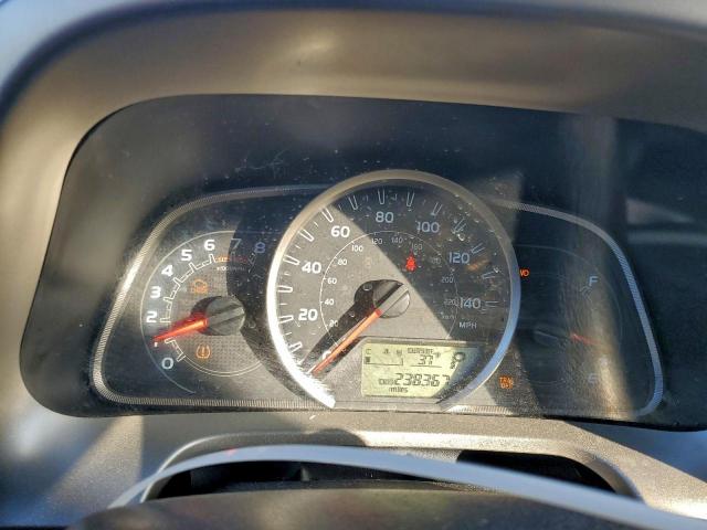 Toyota RAV4 Le Image 11