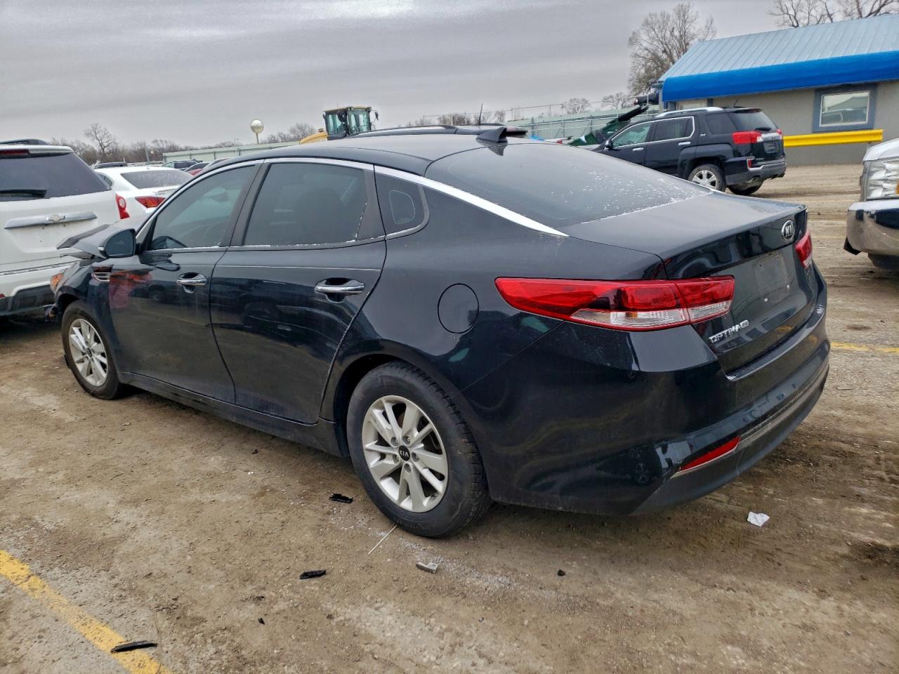 Kia Optima Lx Image 9