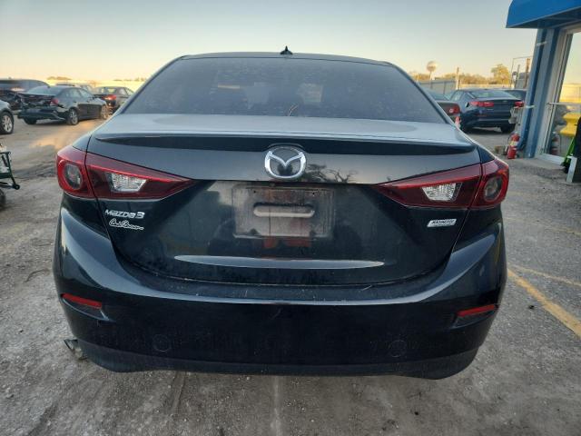 Mazda 3 Grand Touring Image 4