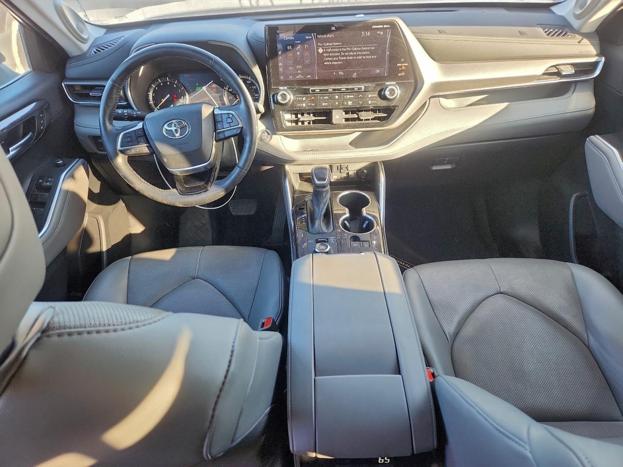 Toyota Highlander Limited Image 9