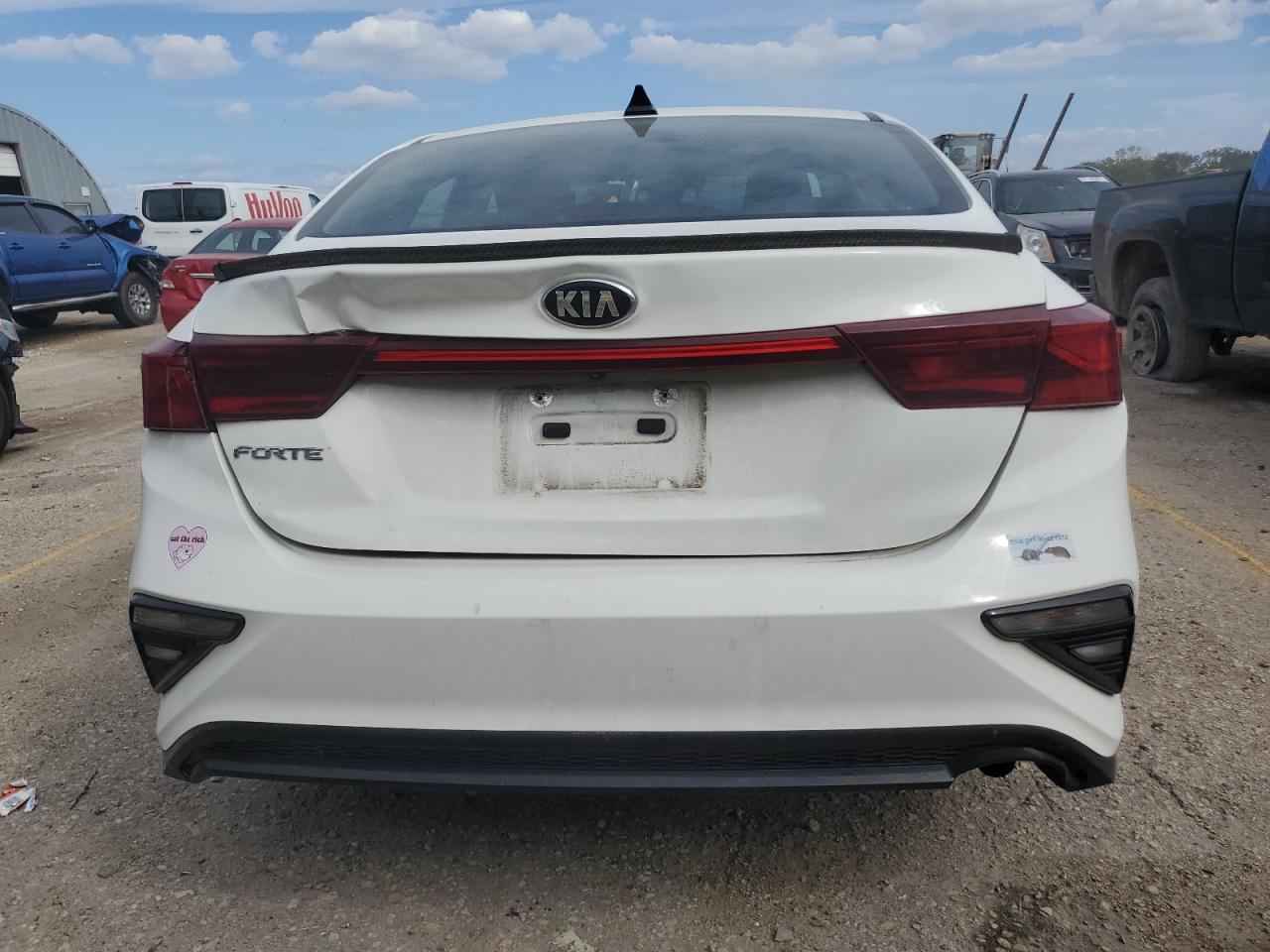 Kia Forte Fe Image 4