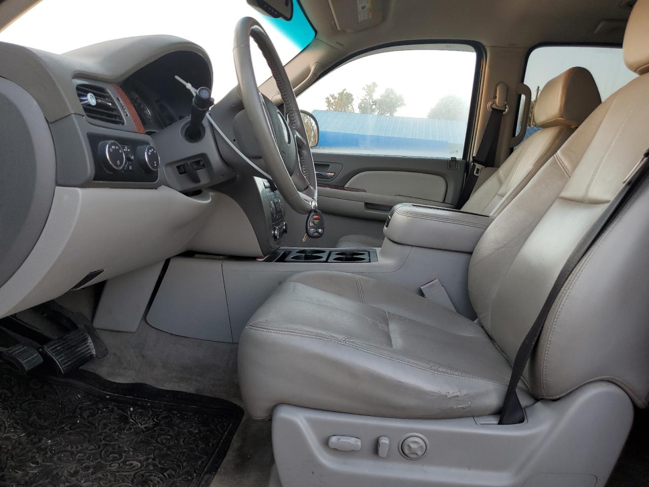 GMC Yukon K1500 Image 7