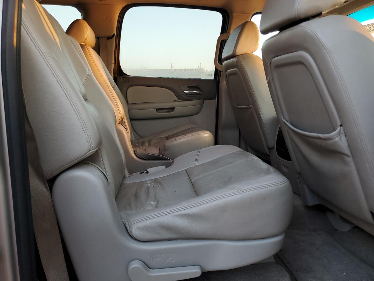 GMC Yukon K1500 Image 6