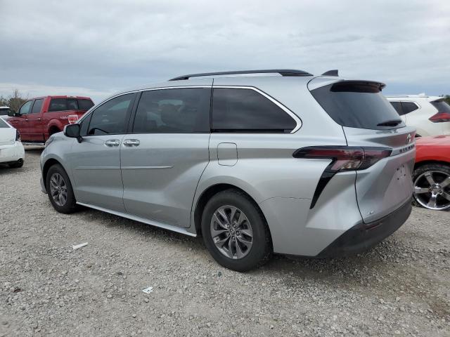Toyota Sienna Xle Image 4