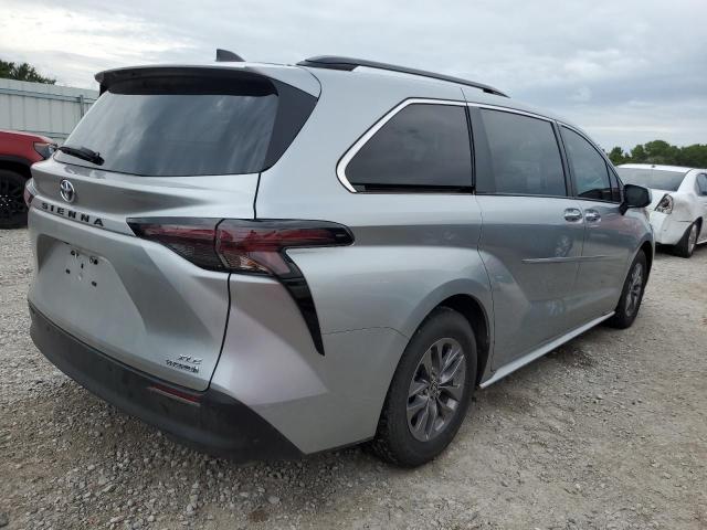 Toyota Sienna Xle Image 7