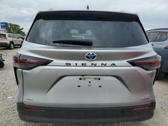 Toyota Sienna Xle Image 6