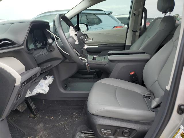 Toyota Sienna Xle Image 12