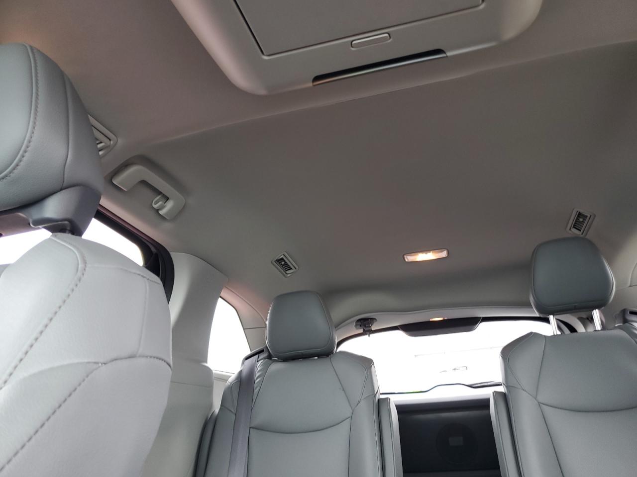 Toyota Sienna Xle Image 13