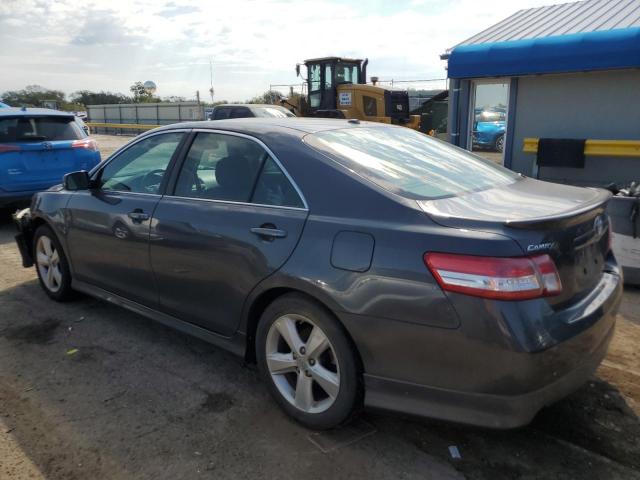 Toyota Camry Se Image 10