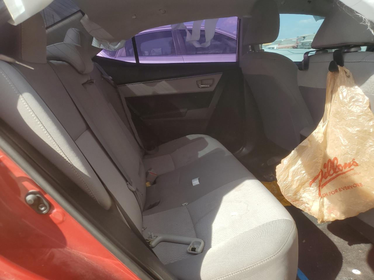 Toyota Corolla L Image 10