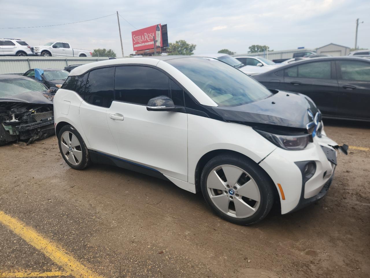 BMW I Series Bev Image 2