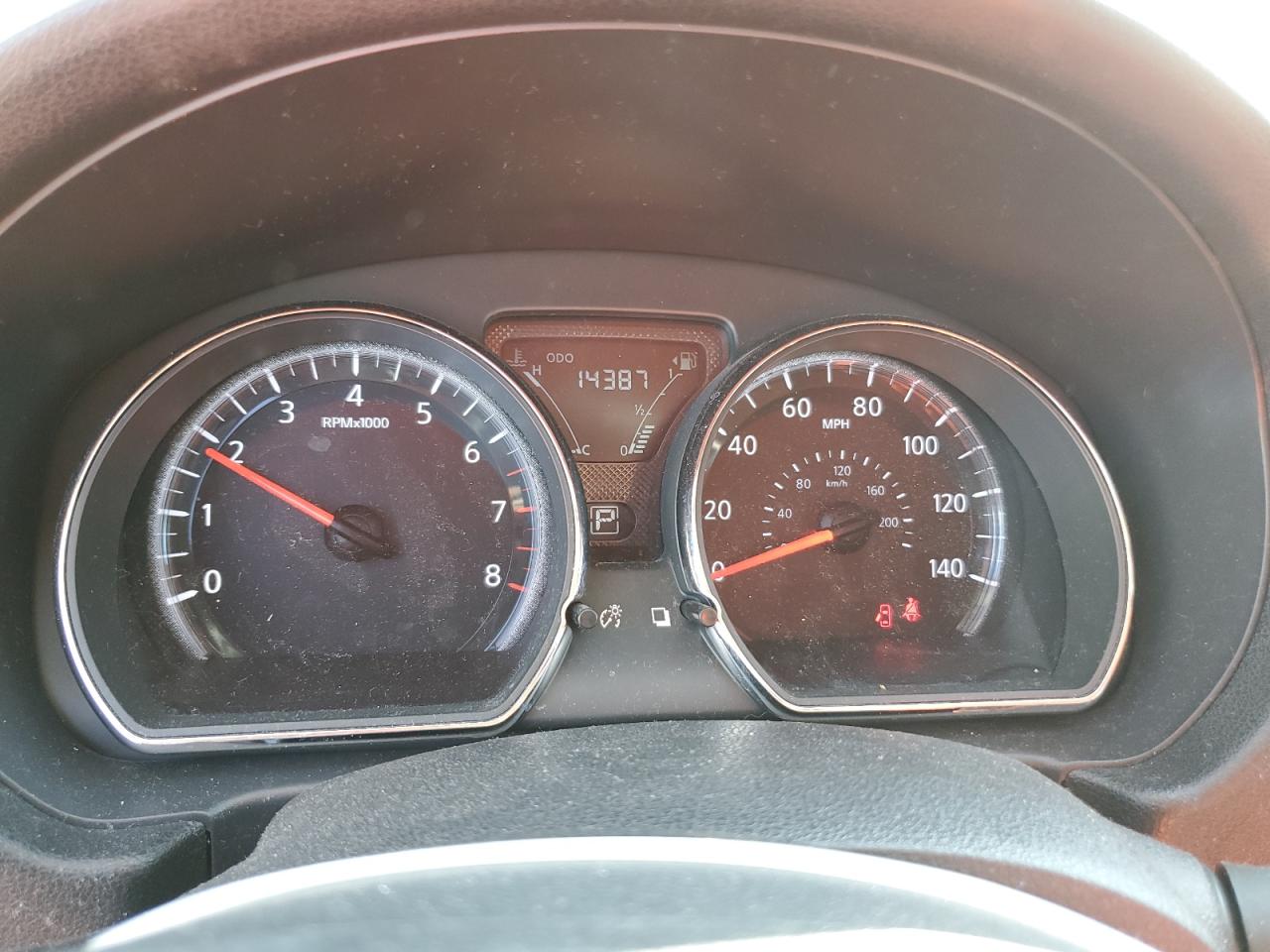 Nissan Versa S Image 8