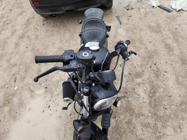 Harley-Davidson Xl Iron 883 Image 4