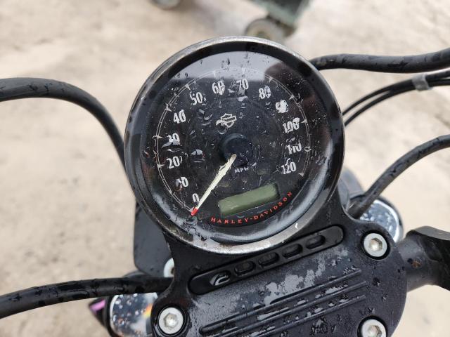 Harley-Davidson Xl Iron 883 Image 5