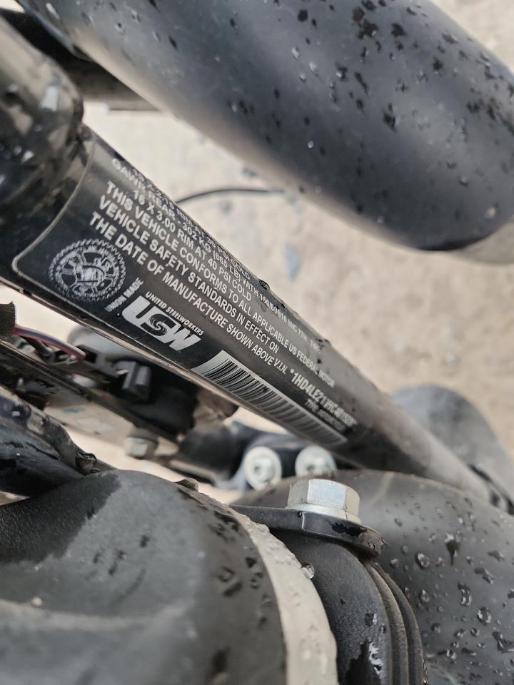 Harley-Davidson Xl Iron 883 Image 3