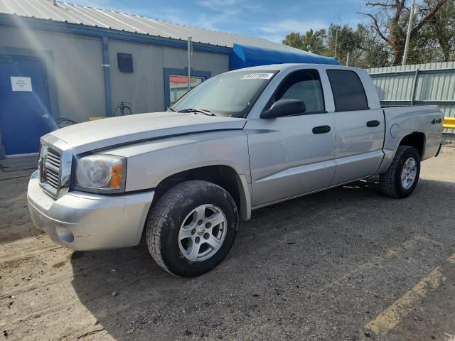  Salvage Dodge Dakota