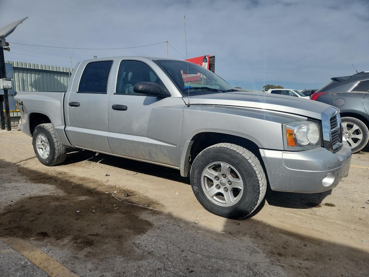 Dodge Dakota Quad Slt Image 3